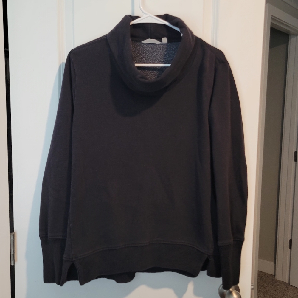 Athleta Cowlneck Long-sleeve Pullover Sweatshirt in Black, size Large